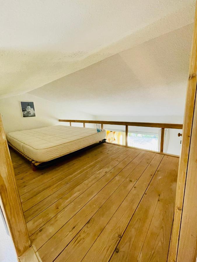 Bel Appartement Avec Mezzanine, Vue Mer Et Piscine Cogolin Kültér fotó