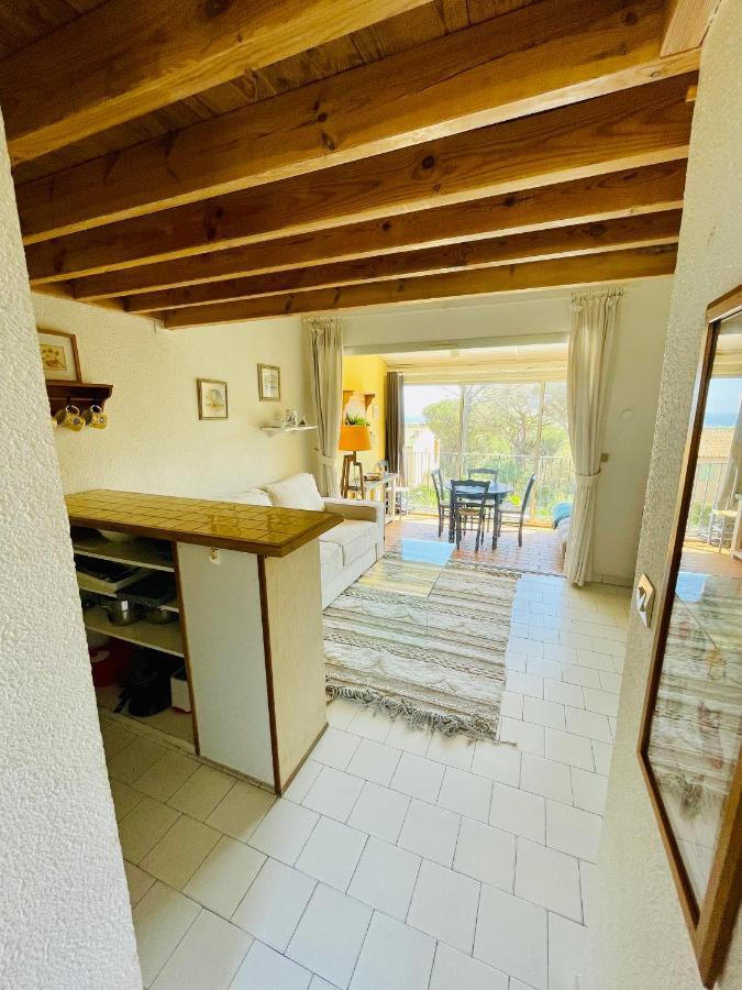 Bel Appartement Avec Mezzanine, Vue Mer Et Piscine Cogolin Kültér fotó