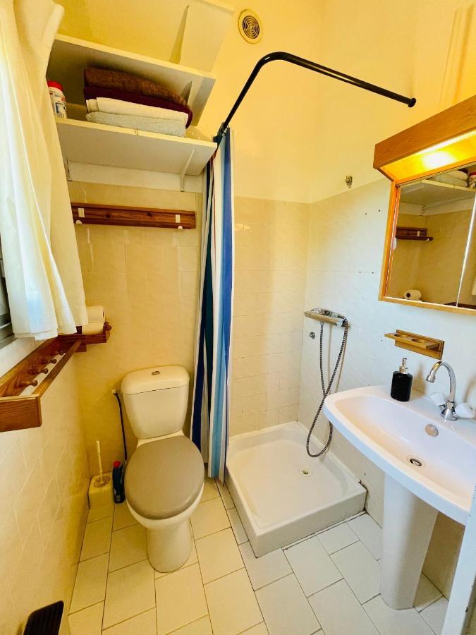 Bel Appartement Avec Mezzanine, Vue Mer Et Piscine Cogolin Kültér fotó