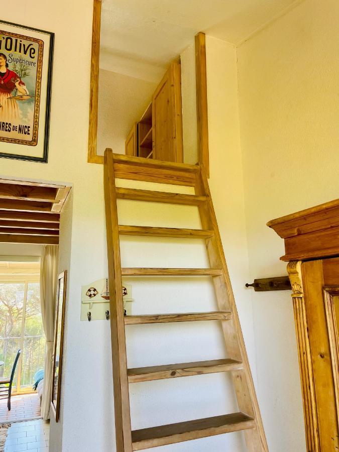 Bel Appartement Avec Mezzanine, Vue Mer Et Piscine Cogolin Kültér fotó